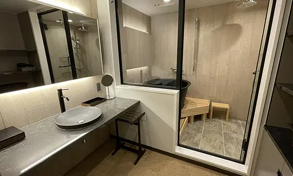 Semi-suite Image